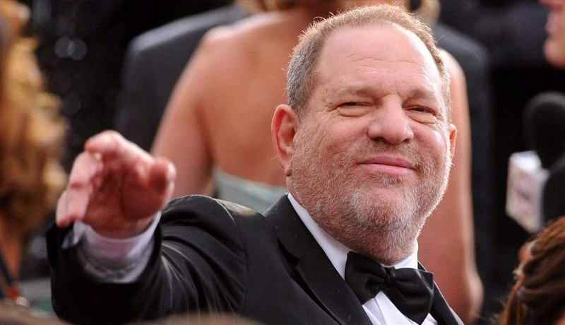 Golpean A Harvey Weinstein Por Negarse A Tomarse Foto Con Fan