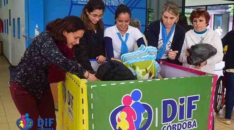 Inicia Dif Campana De Donacion De Ropa De Invierno