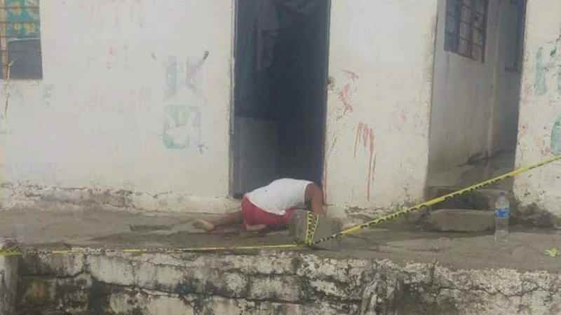 Acribillado En La Puerta De Su Casa