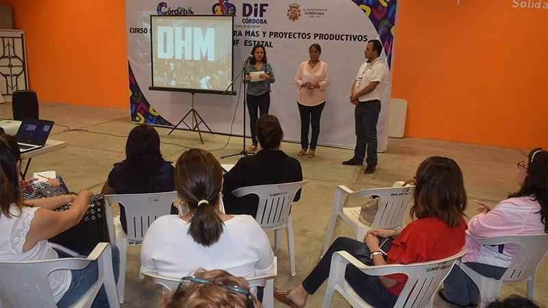 Derechos Humanos Capacita A Personal Del Dif 3