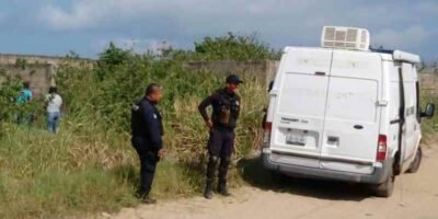 Encuentran A Mujer Degollada