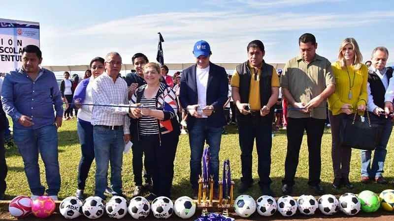 Inaugura Leticia Lopez Juegos Deportivos Escolares 5