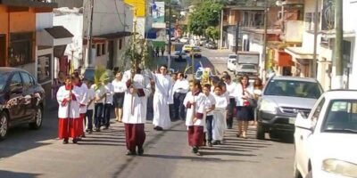 Catolicos Celebran Domingo De Ramos 3