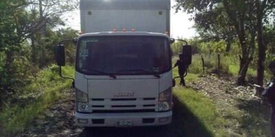 Encuentran En Tierra Blanca Camioneta Robada