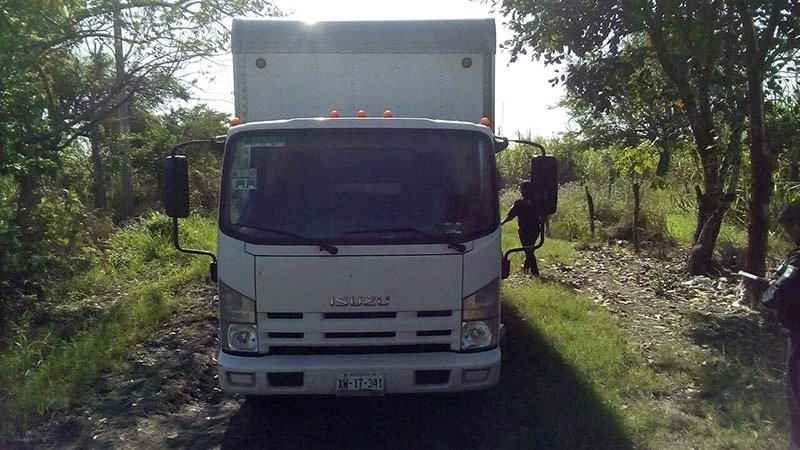 Encuentran En Tierra Blanca Camioneta Robada
