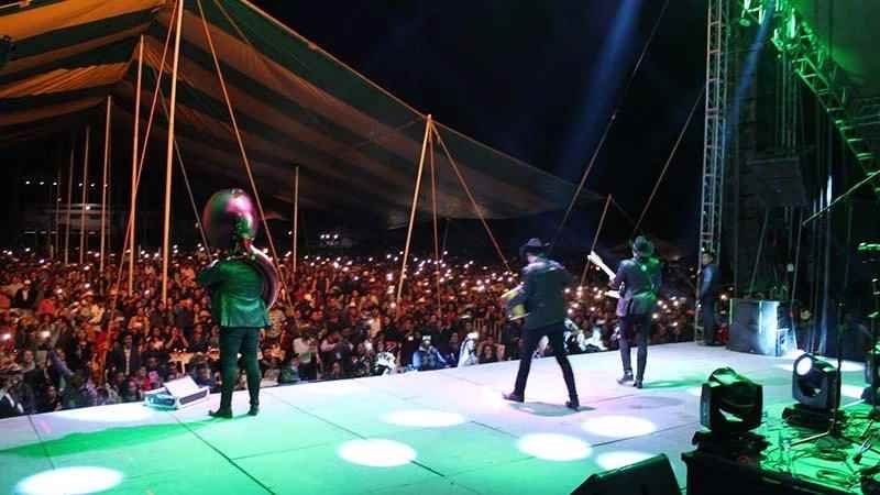 Espectacular Baile En Ixhuatlan Con Calibre 50 11