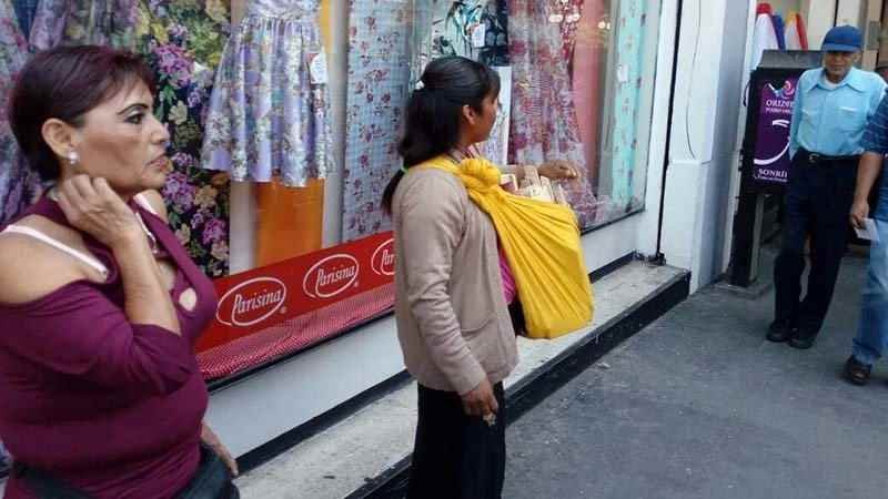 Indigena Sufre Agresion De Inspectores De Comercio En Orizaba