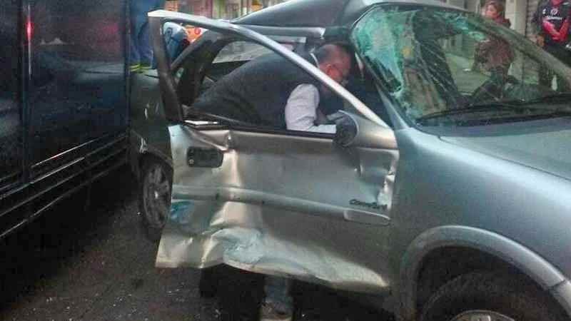 Chevy Destrozado Por Camion Un Herido 2