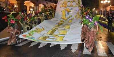 Identidad Y Color En Desfile Por Los 400 Anos De Cordoba 14