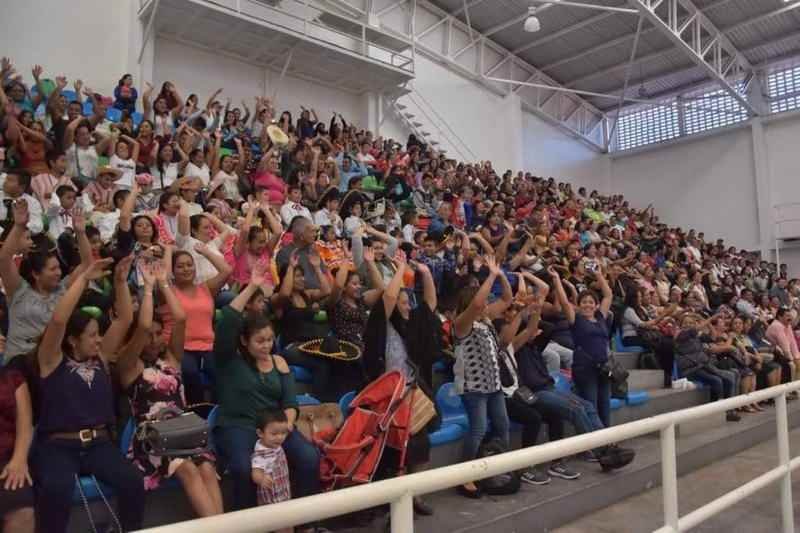 “Ruralismo que Brilla” debe permanecer piden paterfamilias