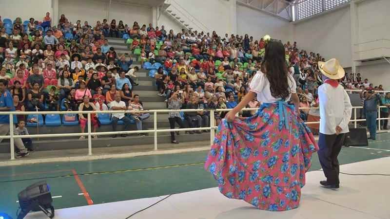 “Ruralismo que Brilla” debe permanecer piden paterfamilias