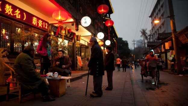 La “luna artificial” que quieren poner en órbita para iluminar una ciudad de China
