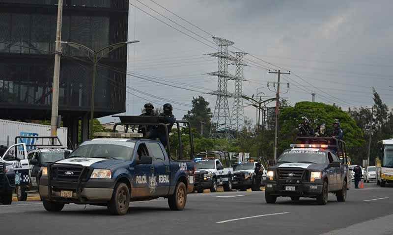 Trasladan a agresores de policías a Xalapa, bajo un impresionante dispositivo de seguridad