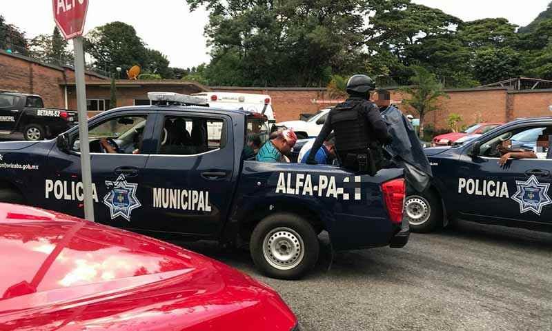 Trasladan a agresores de policías a Xalapa, bajo un impresionante dispositivo de seguridad