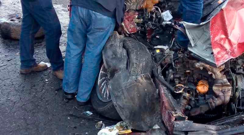 Choque en la carretera federal a Veracruz: dos muertos y un herido