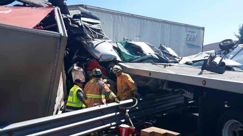 Dos muertos en carambola de 7 vehículos en autopista Puebla-Córdoba