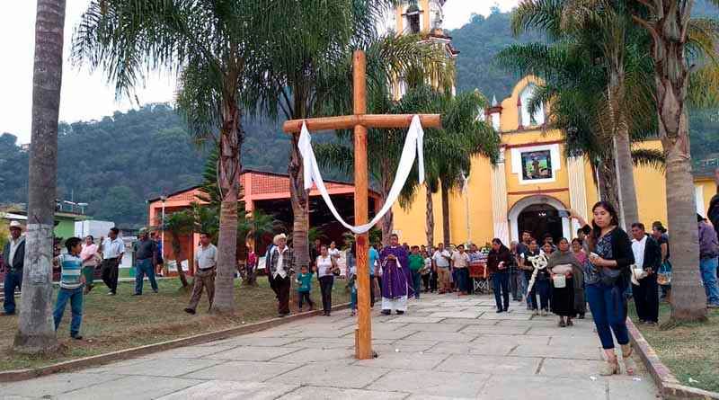 Pueblo de Mixtla despide a su alcaldesa y esposo asesinados