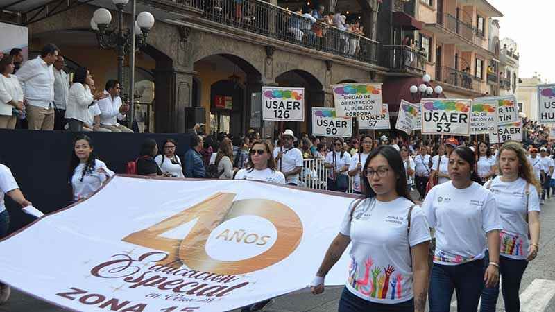 Discapacitados, con luz propia en el 198 aniversario de la Defensa de Córdoba