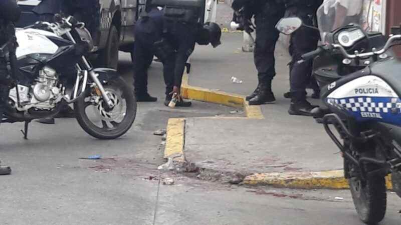 Balacera en La Luz; hieren a tiros y secuestran a una persona