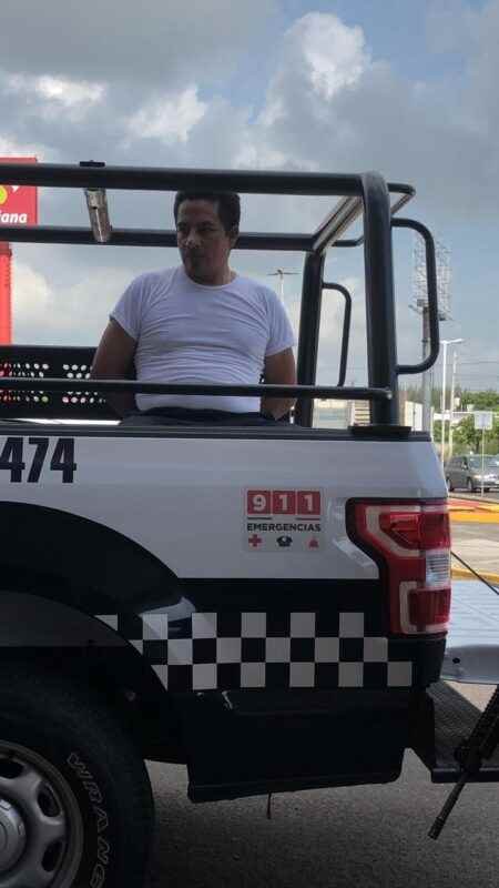 Le entierran arma punzocortante en la cara en disputa por espacio para estacionar