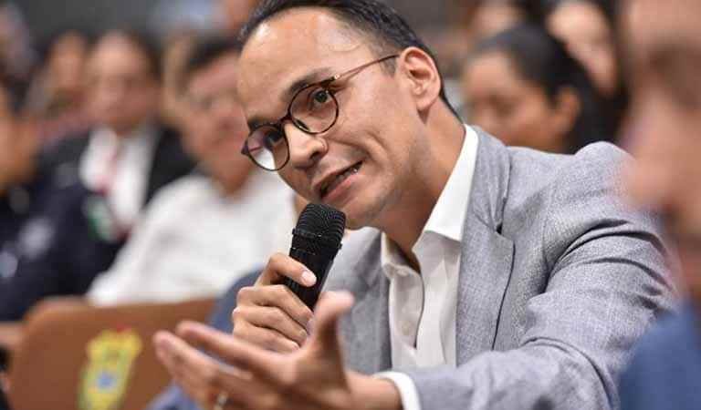 Recibe LXV Legislatura comparecencia del secretario de Gobierno, Eric Cisneros