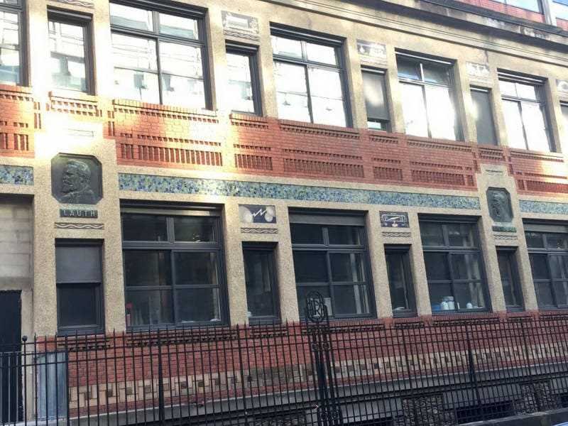 La prestigiosa Escuela de Física y Química