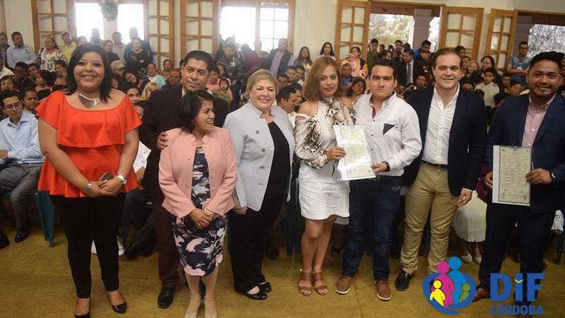 Fortalecen su unión parejas cordobesas en bodas gratuitas ¡Me les caso! 2020