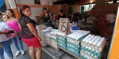 sin freno la voracidad en comercios huevo hasta en 90 cono azucar arroz y frijol por las nubes