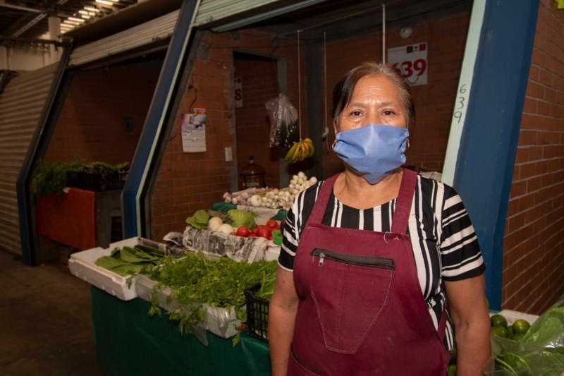 Locatarios del Mercado La Isla, en Córdoba, ofrecen servicio a tu automóvil