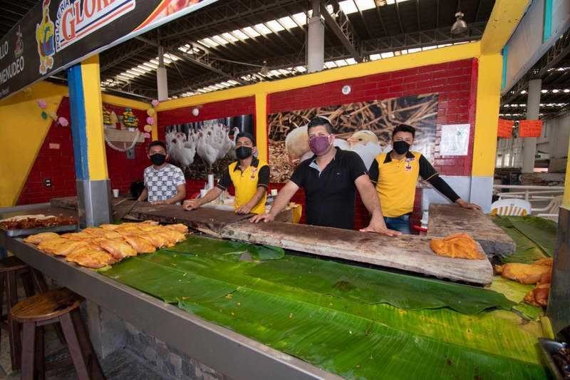 Locatarios del Mercado La Isla, en Córdoba, ofrecen servicio a tu automóvil