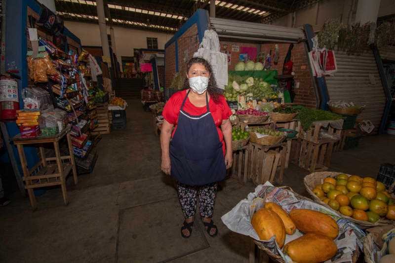 Locatarios del Mercado La Isla, en Córdoba, ofrecen servicio a tu automóvil