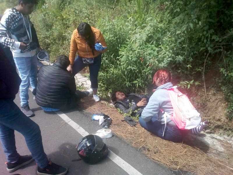 Derrapan motociclistas en faldas del volcán Pico de Orizaba