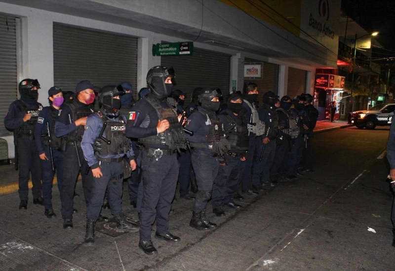 En Córdoba instalan cercos sanitarios en primer cuadro y mercado Revolución
