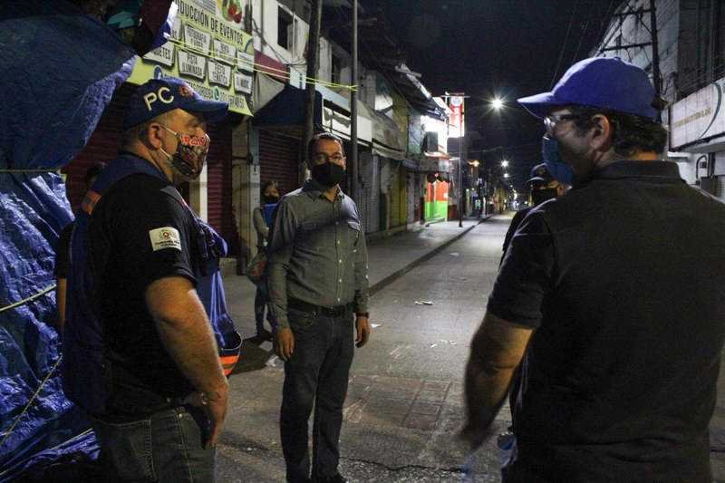 En Córdoba instalan cercos sanitarios en primer cuadro y mercado Revolución