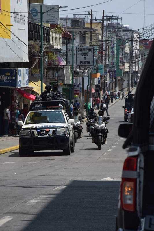 Autoridades municipales corroboran cierre de comercios no esenciales
