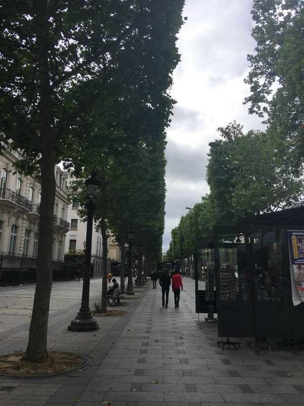 La avenida más turística de París