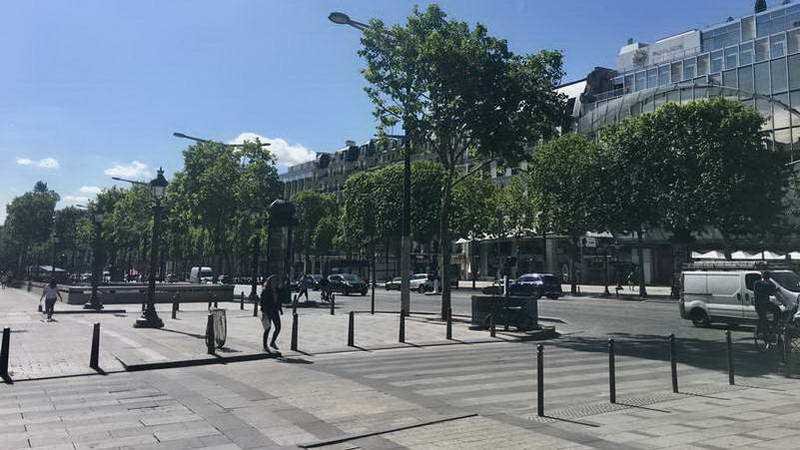 La avenida más turística de París