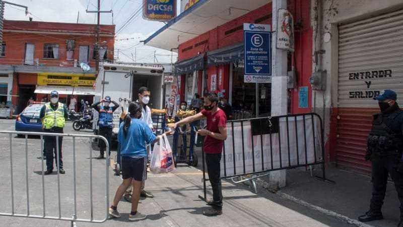 Se suman locatarios del mercado Revolución a acciones sanitarias por Covid