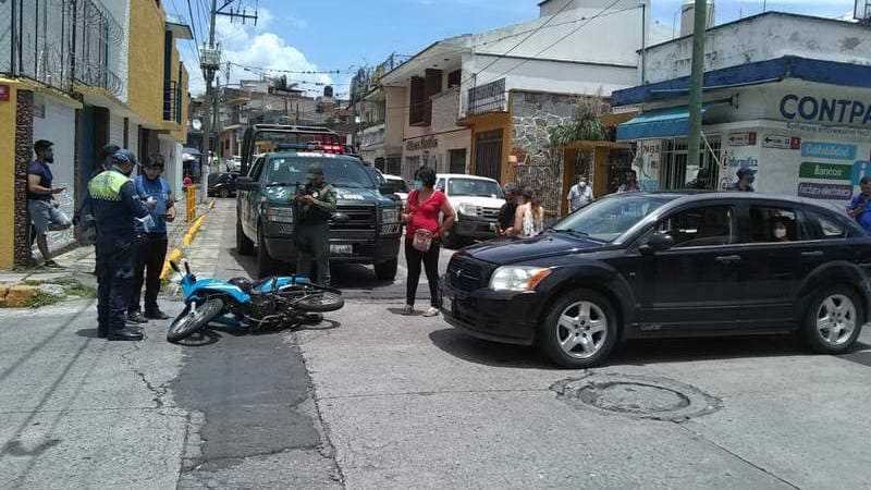 Auto vs moto deja mujer lesionada en la avenida 13 y calle 11 de Córdoba