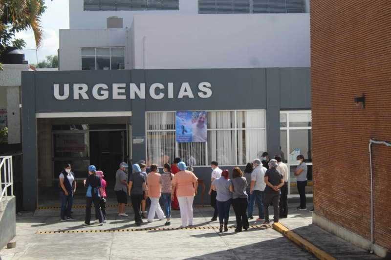 Rinden homenaje a médico del Hospital Regional “Yanga” que murió por Covid