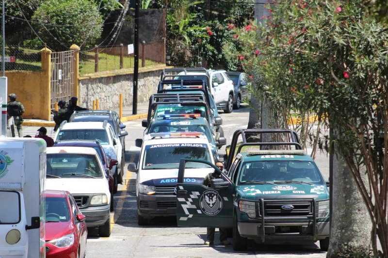 Fuerza Civil golpea al crimen en Paso del Macho; 13 detenidos entregados a la FGR