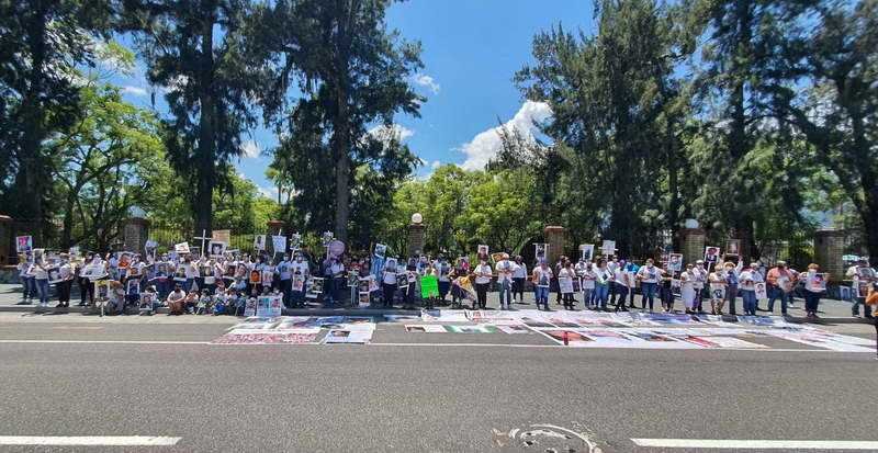 Marchan en Orizaba en Día Internacional de las Víctimas de Desaparición Forzada