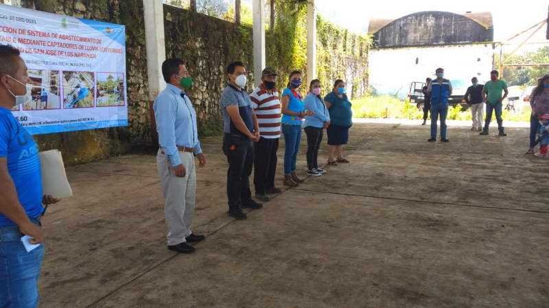 Entregan sistemas de agua para Naranjos