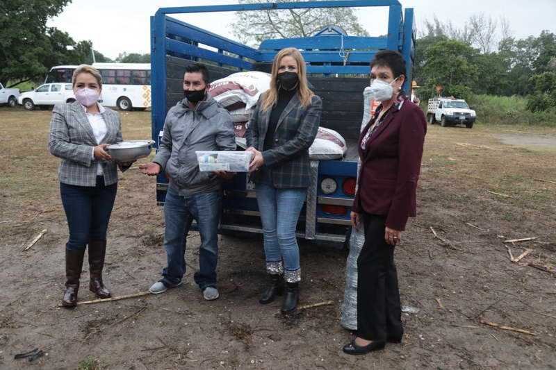 Entrega DIF Estatal Proyectos Productivos 2020 en la zona centro, para fomentar el desarrollo económico de 28 municipios