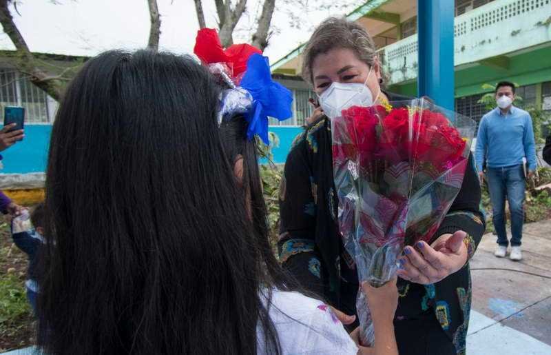 En Córdoba inauguran obras de infraestructura educativa y social