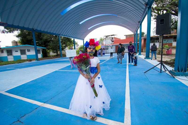 En Córdoba inauguran obras de infraestructura educativa y social