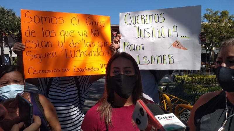 Gobierno debe garantizar a veracruzanas una vida libre de violencia: Mulatas
