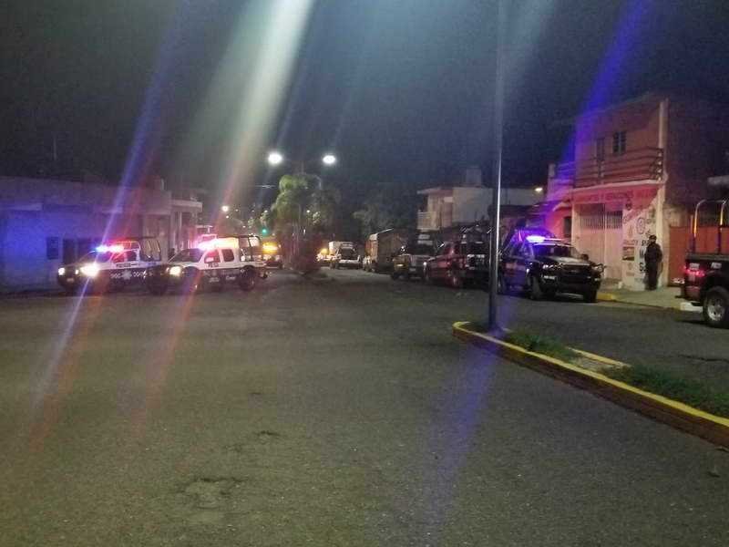 Mujer herida de dos balazos cuando caminaba por parque DIF en la noche