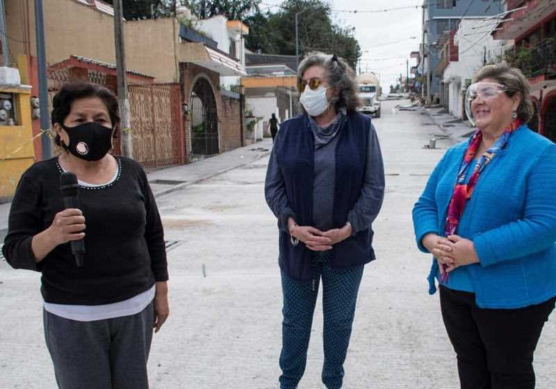 Mejora Ayuntamiento de Córdoba condiciones de Calle 4. Acción promueve convivencia: vecinos