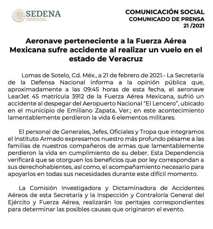 Desploma avioneta del Ejército Mexicano; al menos 5 personas murieron